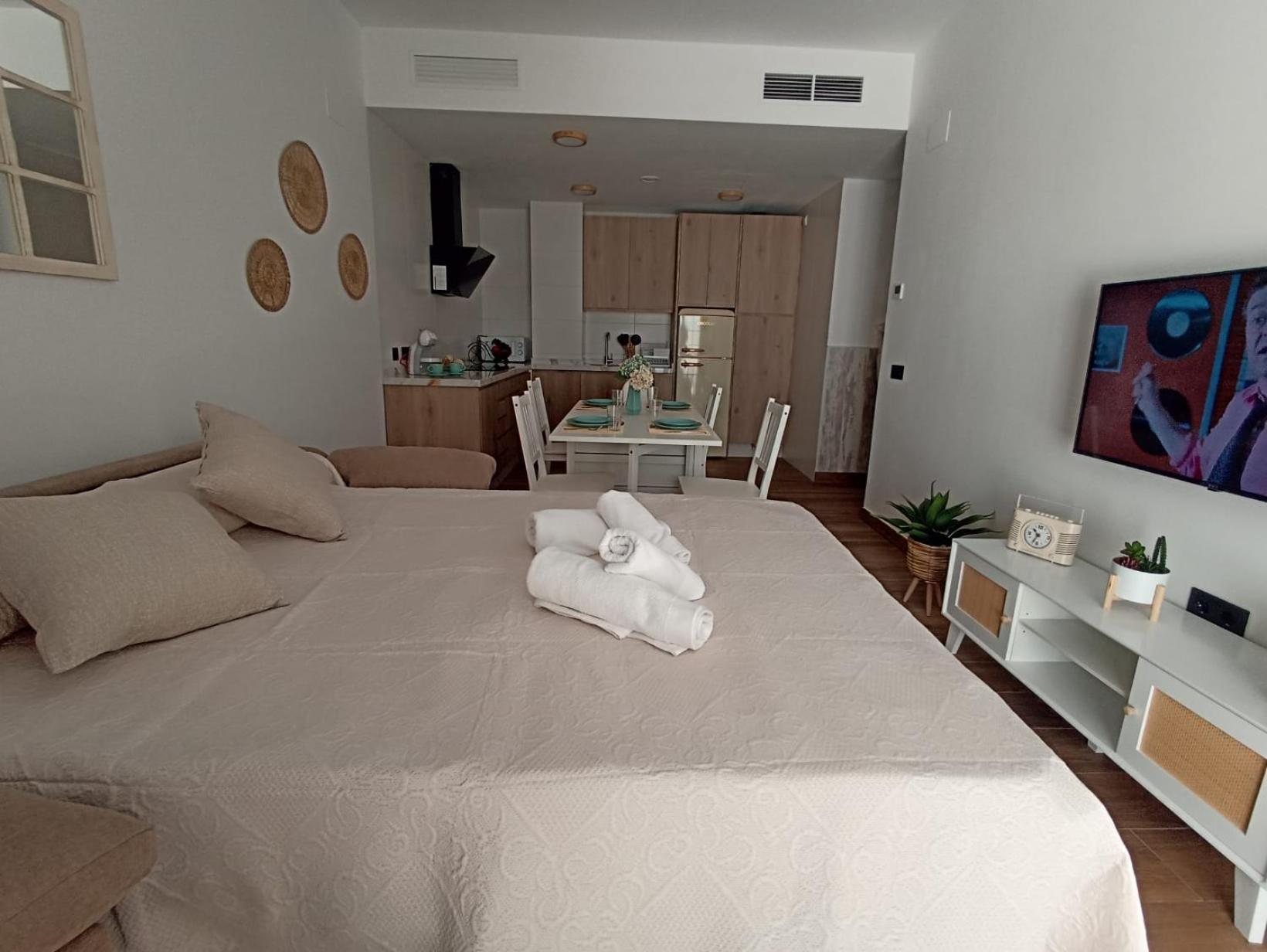 Apartamento Nuevo Centrico Con Aparcamiento Privado Incluido Alcalá de Guadaira Esterno foto