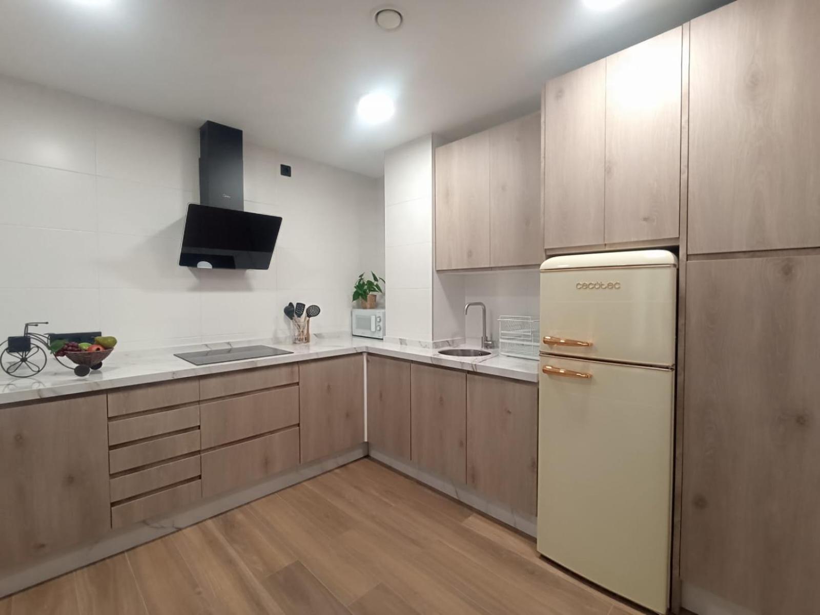 Apartamento Nuevo Centrico Con Aparcamiento Privado Incluido Alcalá de Guadaira Esterno foto